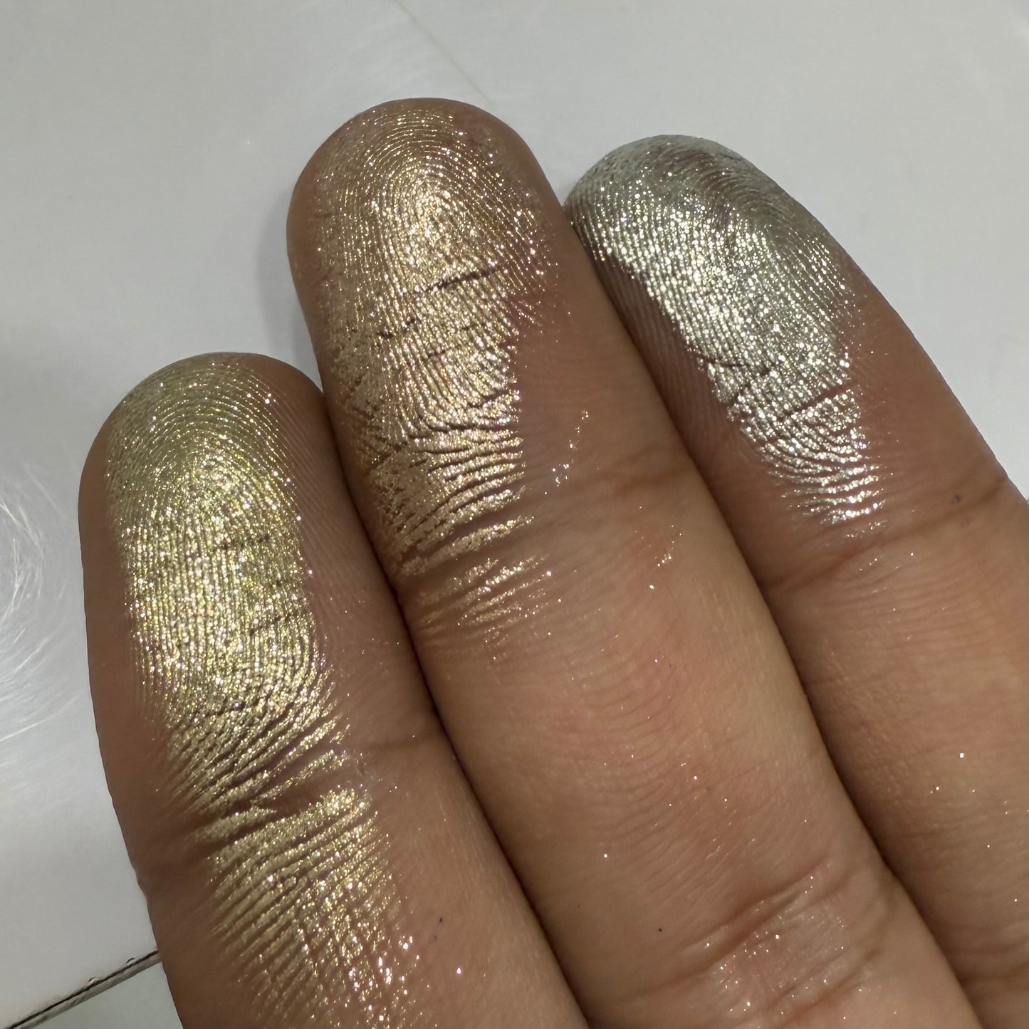 باليت مضغوطة 3 في 1 من الماس واللؤلؤ