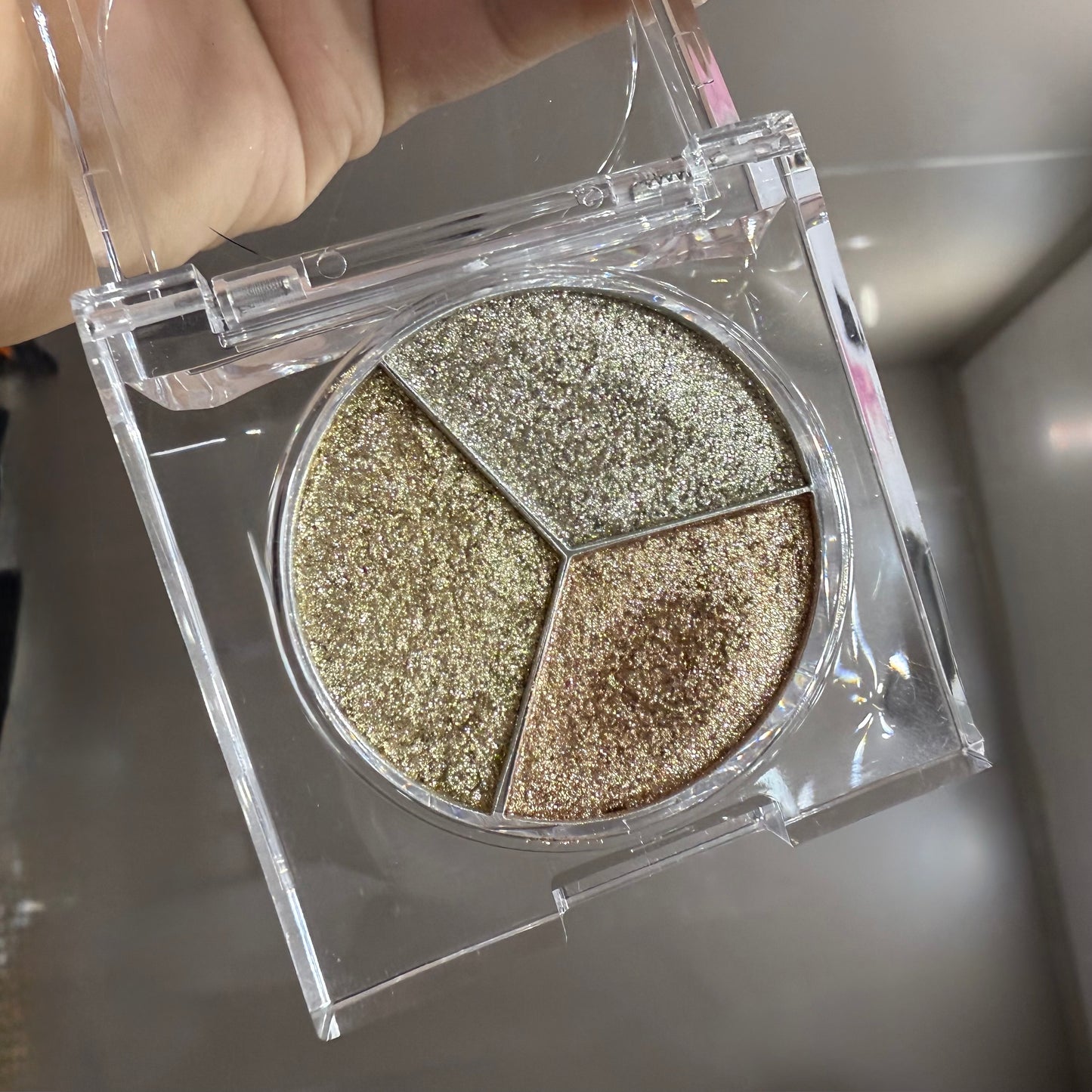 باليت مضغوطة 3 في 1 من الماس واللؤلؤ