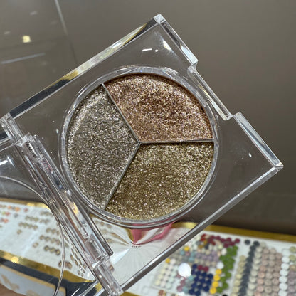 باليت مضغوطة 3 في 1 من الماس واللؤلؤ