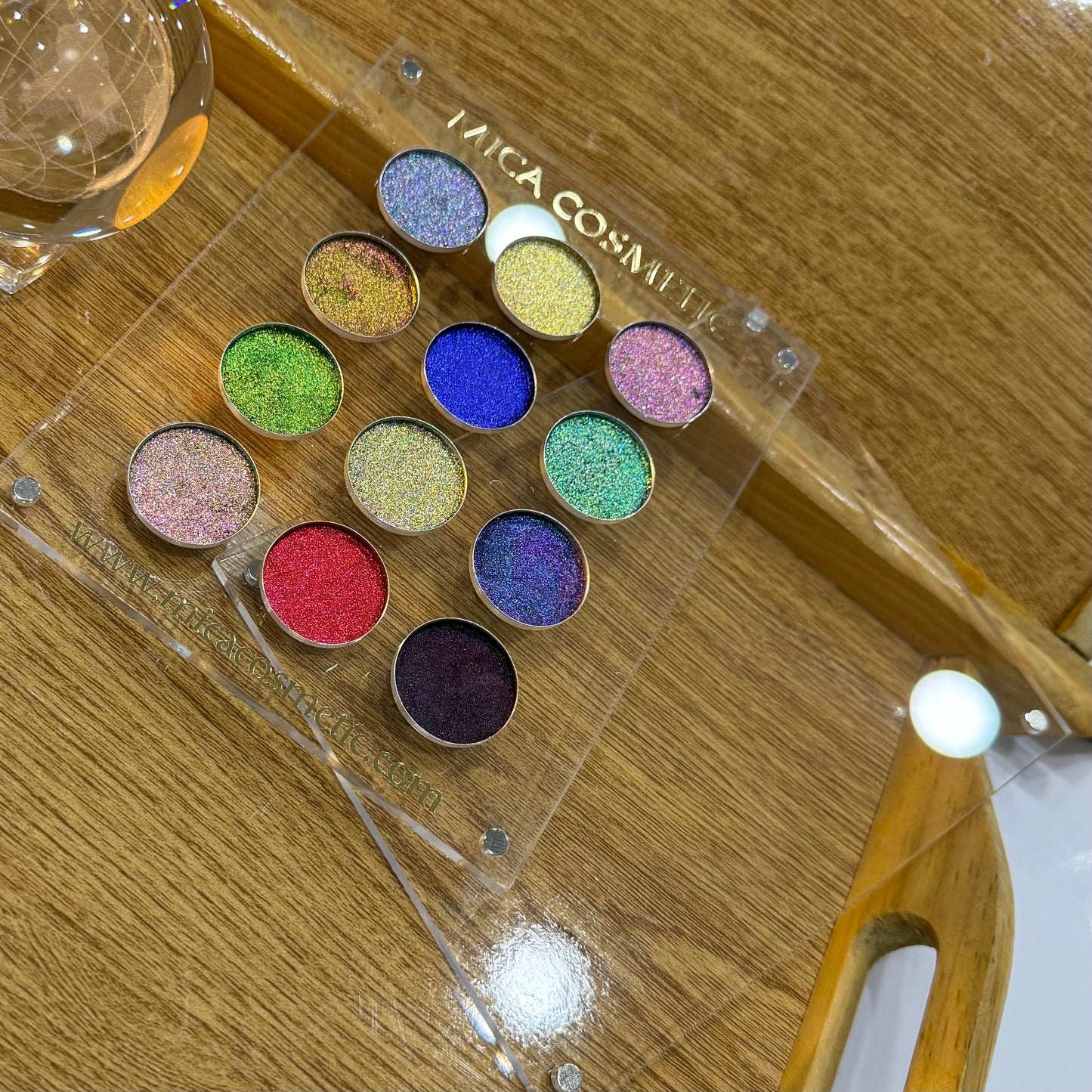 Multichrome 12 color Eyeshadow Palette